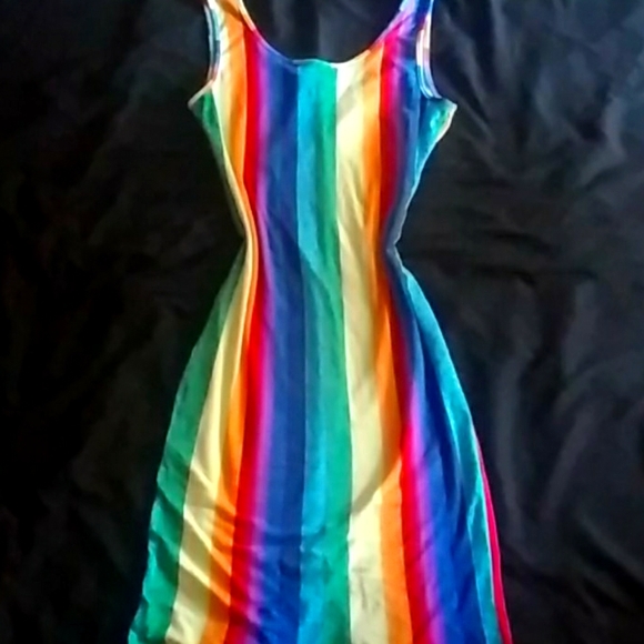 Dress - Picture 1 of 3